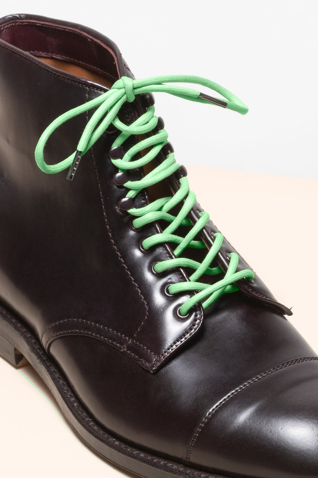 Grass Green - 4mm round waxed shoelaces for boots and shoes made from 100% organic cotton - Senkels